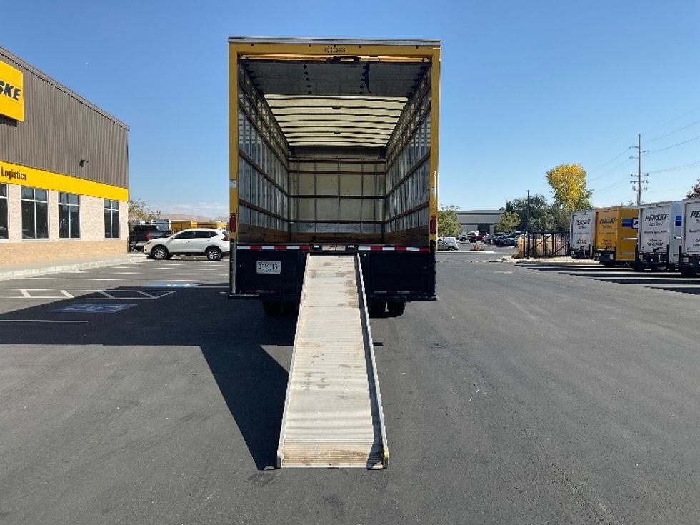 Medium Duty Box Truck-Light and Medium Duty Trucks-International-2022-MV607-Boise-ID-209,874\n\t\tmiles-$ 45,750 - Image 9