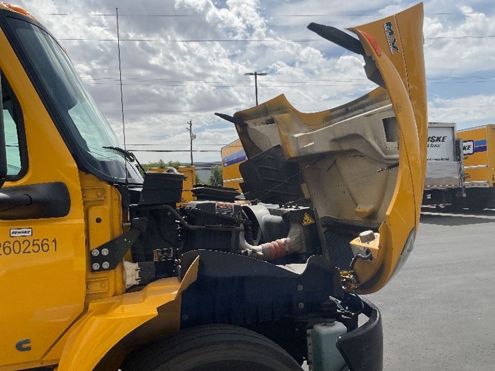 Medium Duty Box Truck-Light and Medium Duty Trucks-International-2022-MV607-Boise-ID-237,835\n\t\tmiles-$ 38,000 - Image 22