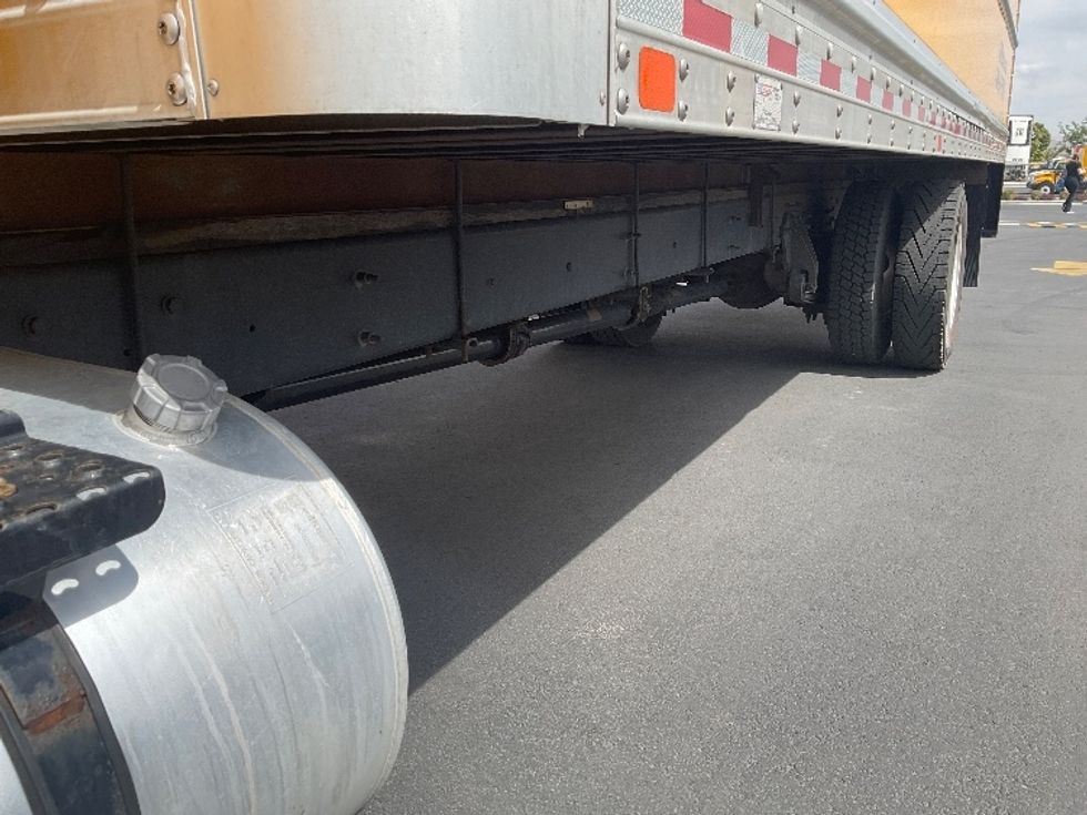 Medium Duty Box Truck-Light and Medium Duty Trucks-International-2022-MV607-Boise-ID-237,835\n\t\tmiles-$ 38,000 - Image 5
