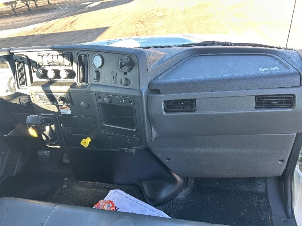 Medium Duty Box Truck-Light and Medium Duty Trucks-International-2022-MV607-Braintree-MA-225,415\n\t\tmiles-$ 43,500 - Image 20