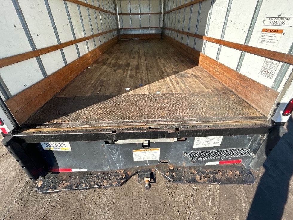Medium Duty Box Truck-Light and Medium Duty Trucks-International-2022-MV607-Braintree-MA-225,415\n\t\tmiles-$ 43,500 - Image 9