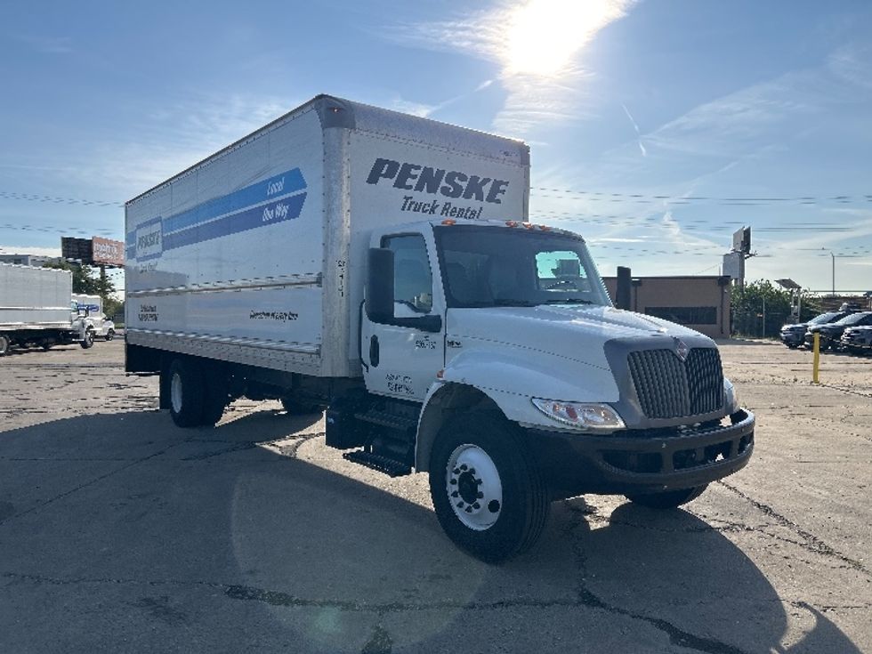 Medium Duty Box Truck-Light and Medium Duty Trucks-International-2022-MV607-Braintree-MA-240,702\n\t\tmiles-$ 41,000 - Image 1