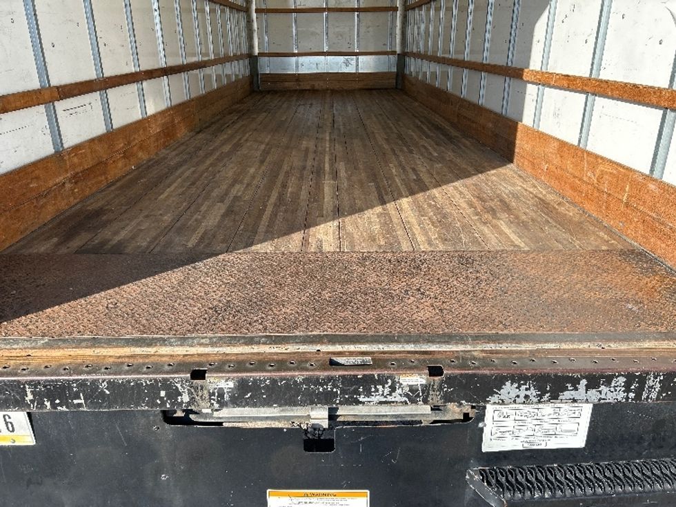 Medium Duty Box Truck-Light and Medium Duty Trucks-International-2022-MV607-Braintree-MA-240,702\n\t\tmiles-$ 41,000 - Image 10