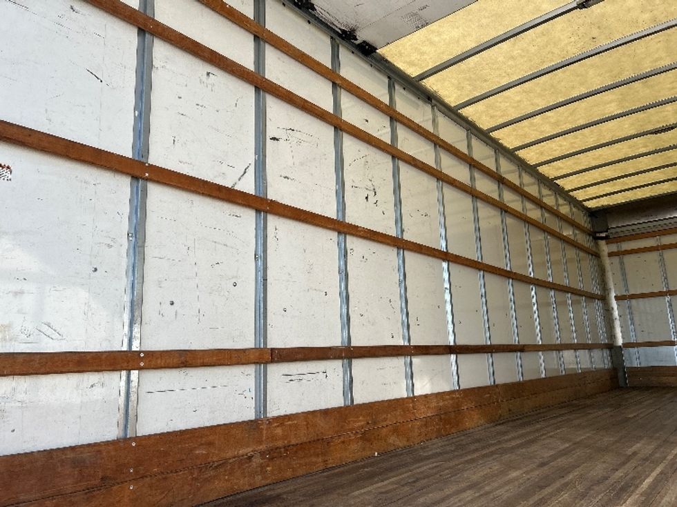 Medium Duty Box Truck-Light and Medium Duty Trucks-International-2022-MV607-Braintree-MA-240,702\n\t\tmiles-$ 41,000 - Image 11