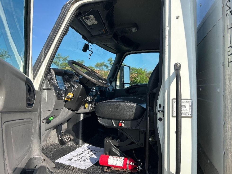 Medium Duty Box Truck-Light and Medium Duty Trucks-International-2022-MV607-Braintree-MA-240,702\n\t\tmiles-$ 41,000 - Image 16