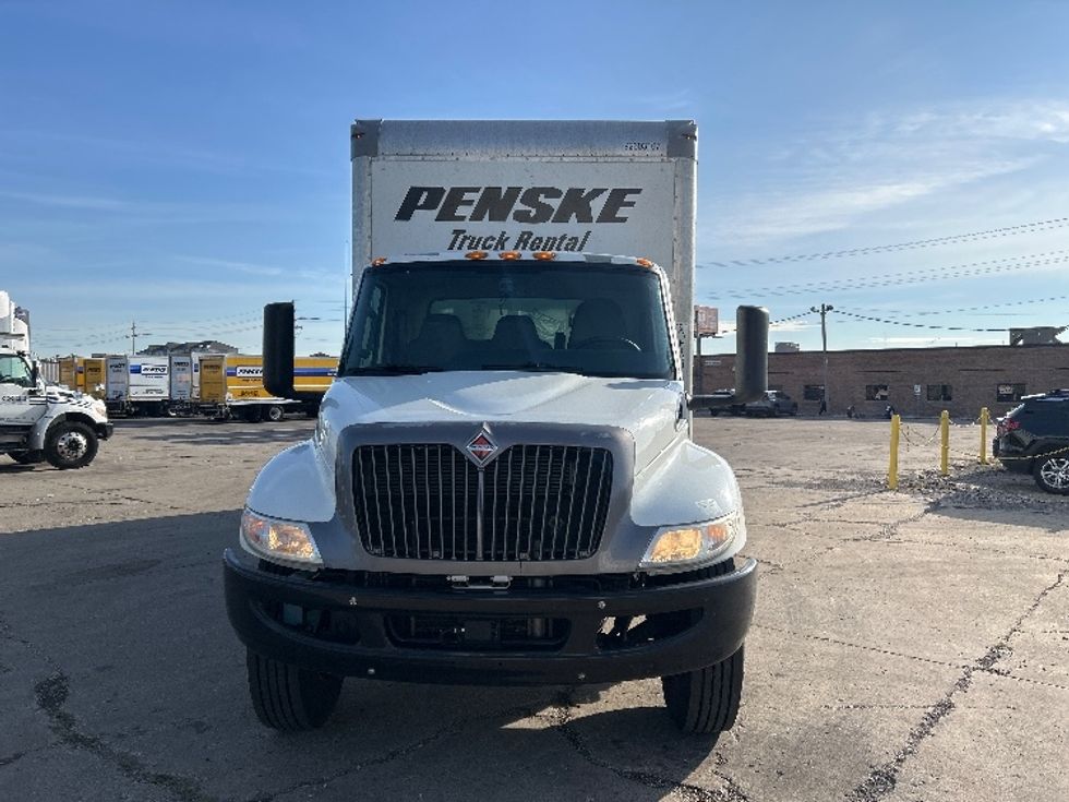 Medium Duty Box Truck-Light and Medium Duty Trucks-International-2022-MV607-Braintree-MA-240,702\n\t\tmiles-$ 41,000 - Image 2