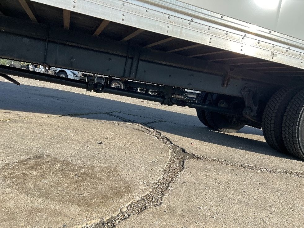 Medium Duty Box Truck-Light and Medium Duty Trucks-International-2022-MV607-Braintree-MA-240,702\n\t\tmiles-$ 41,000 - Image 5