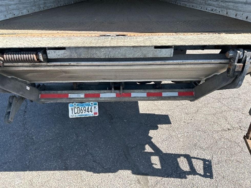 Medium Duty Box Truck-Light and Medium Duty Trucks-International-2022-MV607-Brooklyn Park-MN-124,711\n\t\tmiles-$ 53,000 - Image 10