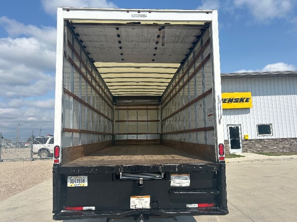 Medium Duty Box Truck-Light and Medium Duty Trucks-International-2022-MV607-Brooklyn Park-MN-243,195\n\t\tmiles-$ 40,500 - Image 8