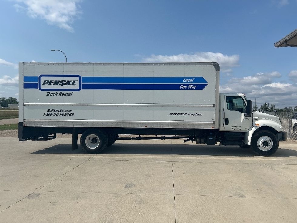 Medium Duty Box Truck-Light and Medium Duty Trucks-International-2022-MV607-Brooklyn Park-MN-243,195\n\t\tmiles-$ 40,500 - Image 15