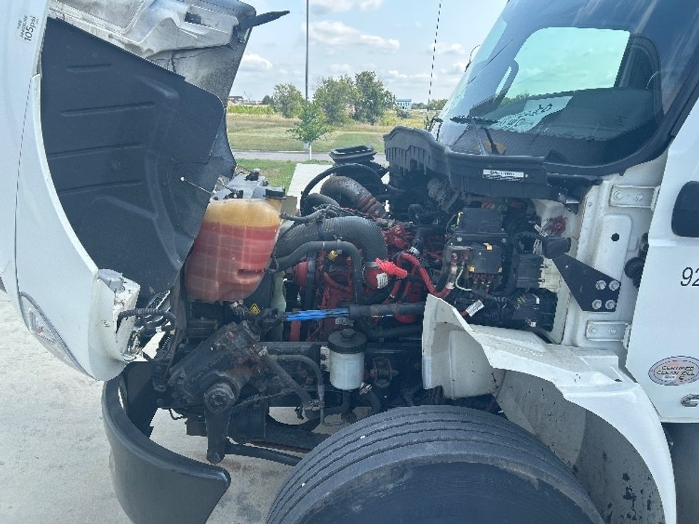Medium Duty Box Truck-Light and Medium Duty Trucks-International-2022-MV607-Brooklyn Park-MN-243,195\n\t\tmiles-$ 40,500 - Image 24