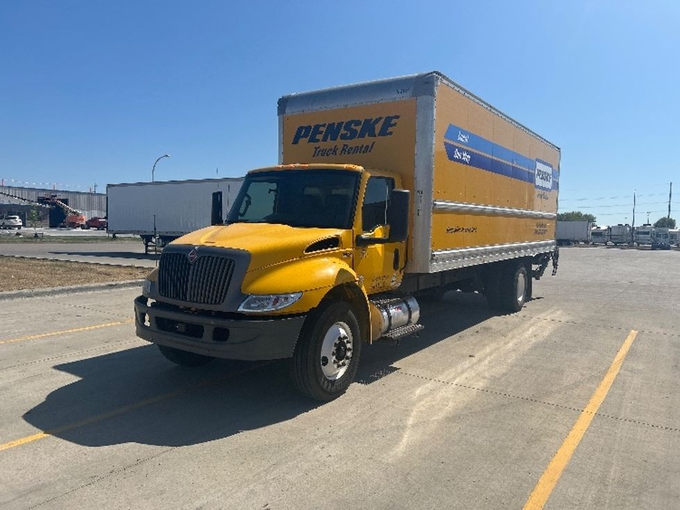 Medium Duty Box Truck-Light and Medium Duty Trucks-International-2022-MV607-Brooklyn Park-MN-318,095\n\t\tmiles-$ 35,500 - Image 3