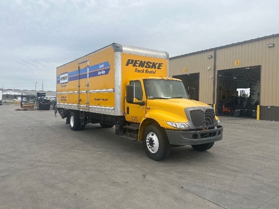Medium Duty Box Truck-Light and Medium Duty Trucks-International-2022-MV607-Brooklyn Park-MN-318,095\n\t\tmiles-$ 35,500 - Image 1