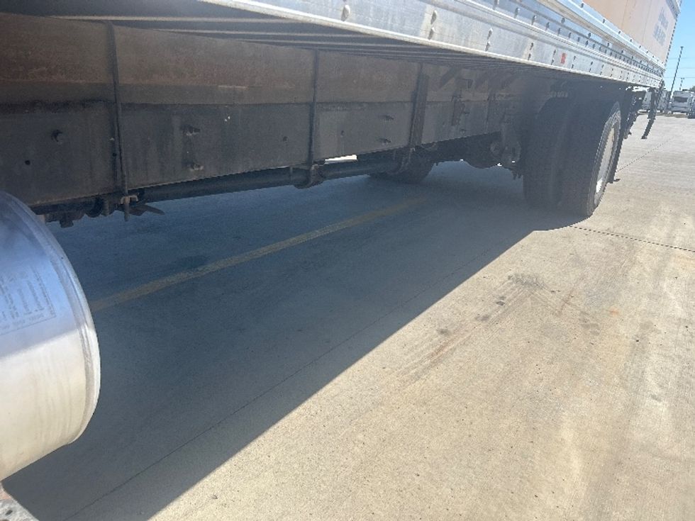 Medium Duty Box Truck-Light and Medium Duty Trucks-International-2022-MV607-Brooklyn Park-MN-318,095\n\t\tmiles-$ 35,500 - Image 25