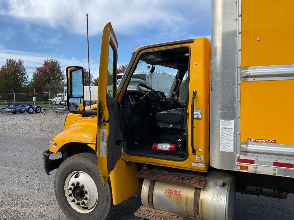 Medium Duty Box Truck-Light and Medium Duty Trucks-International-2022-MV607-Buffalo-NY-208,334\n\t\tmiles-$ 45,500 - Image 16