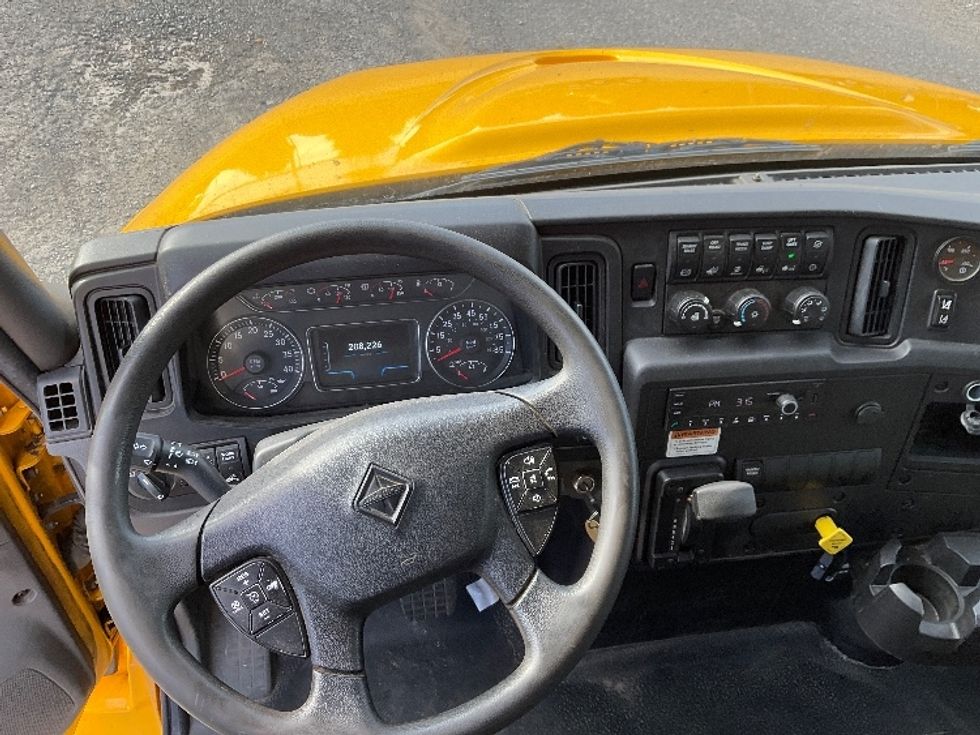 Medium Duty Box Truck-Light and Medium Duty Trucks-International-2022-MV607-Buffalo-NY-208,334\n\t\tmiles-$ 45,500 - Image 18