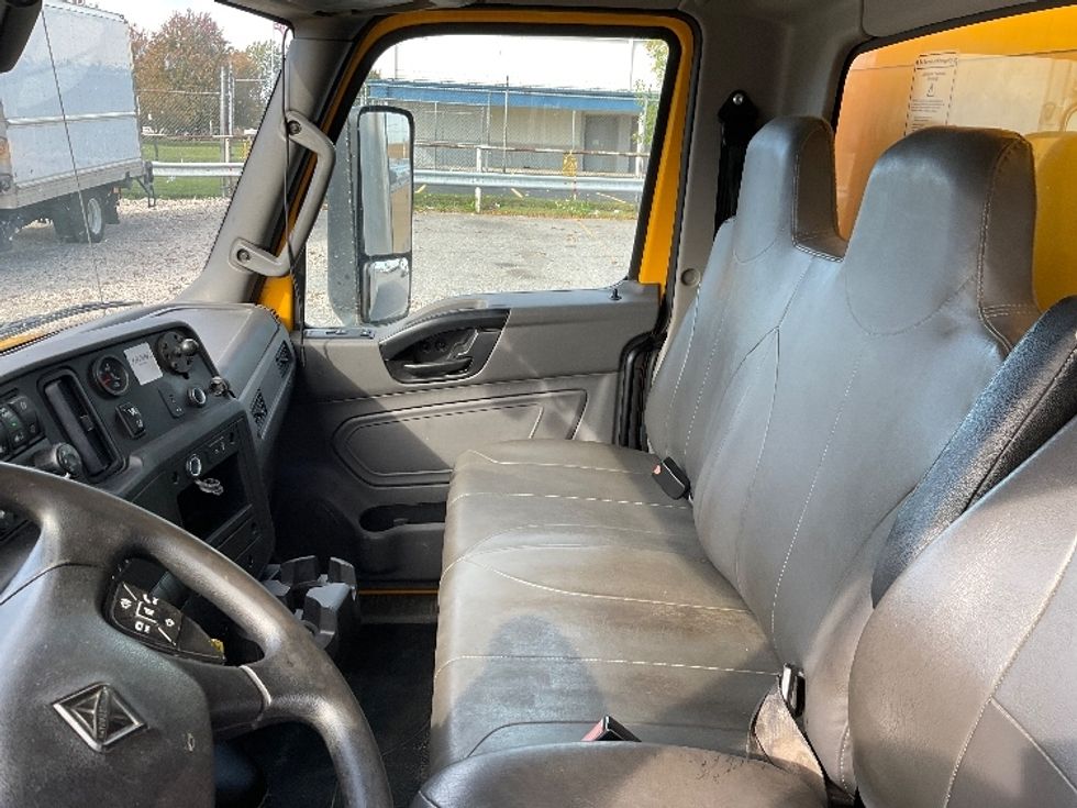 Medium Duty Box Truck-Light and Medium Duty Trucks-International-2022-MV607-Buffalo-NY-208,334\n\t\tmiles-$ 45,500 - Image 19