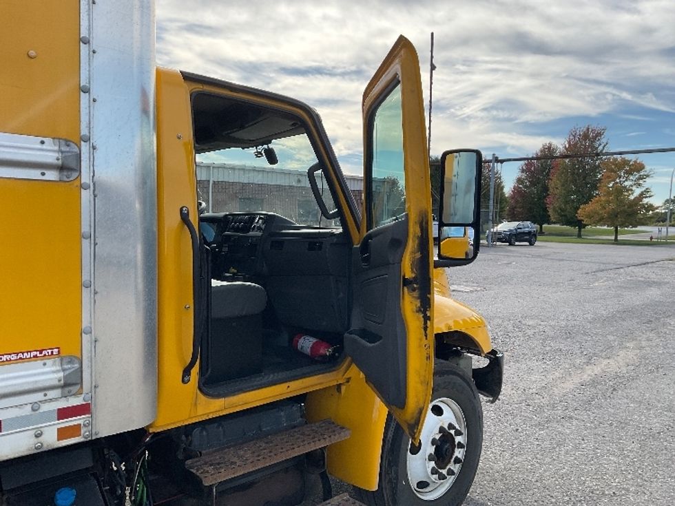 Medium Duty Box Truck-Light and Medium Duty Trucks-International-2022-MV607-Buffalo-NY-208,334\n\t\tmiles-$ 45,500 - Image 20