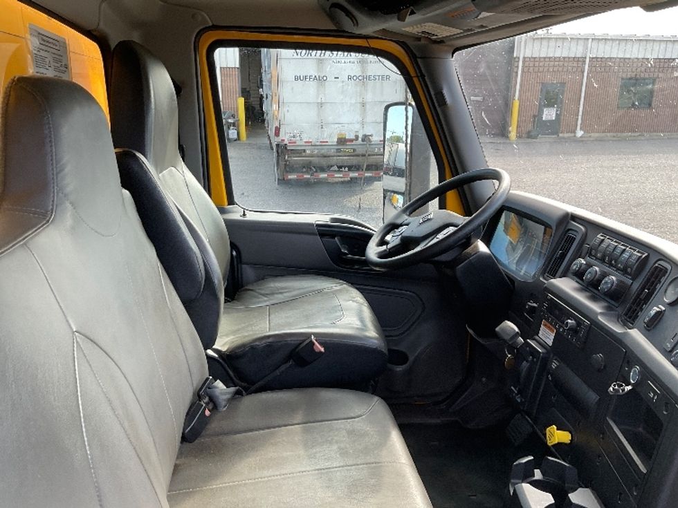 Medium Duty Box Truck-Light and Medium Duty Trucks-International-2022-MV607-Buffalo-NY-208,334\n\t\tmiles-$ 45,500 - Image 22