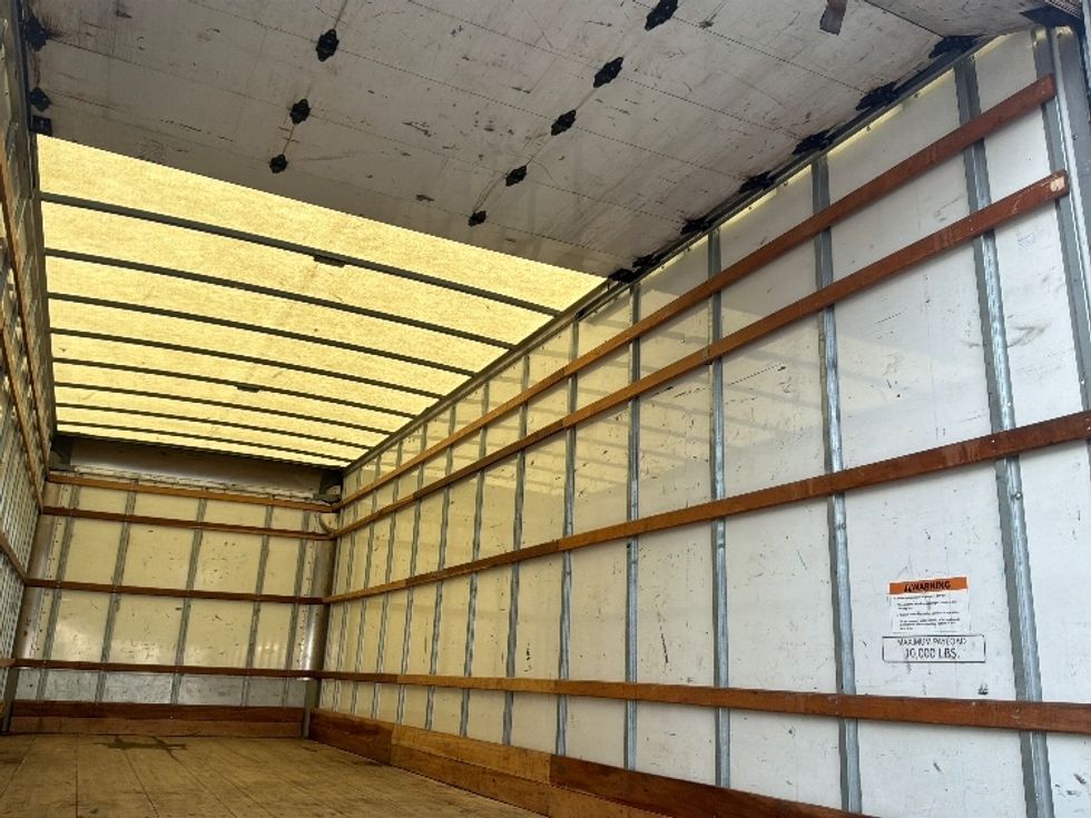 Medium Duty Box Truck-Light and Medium Duty Trucks-International-2022-MV607-Burlington-NJ-251,100\n\t\tmiles-$ 38,000 - Image 12