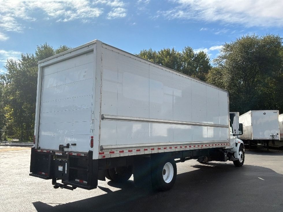 Medium Duty Box Truck-Light and Medium Duty Trucks-International-2022-MV607-Burlington-NJ-251,100\n\t\tmiles-$ 38,000 - Image 13