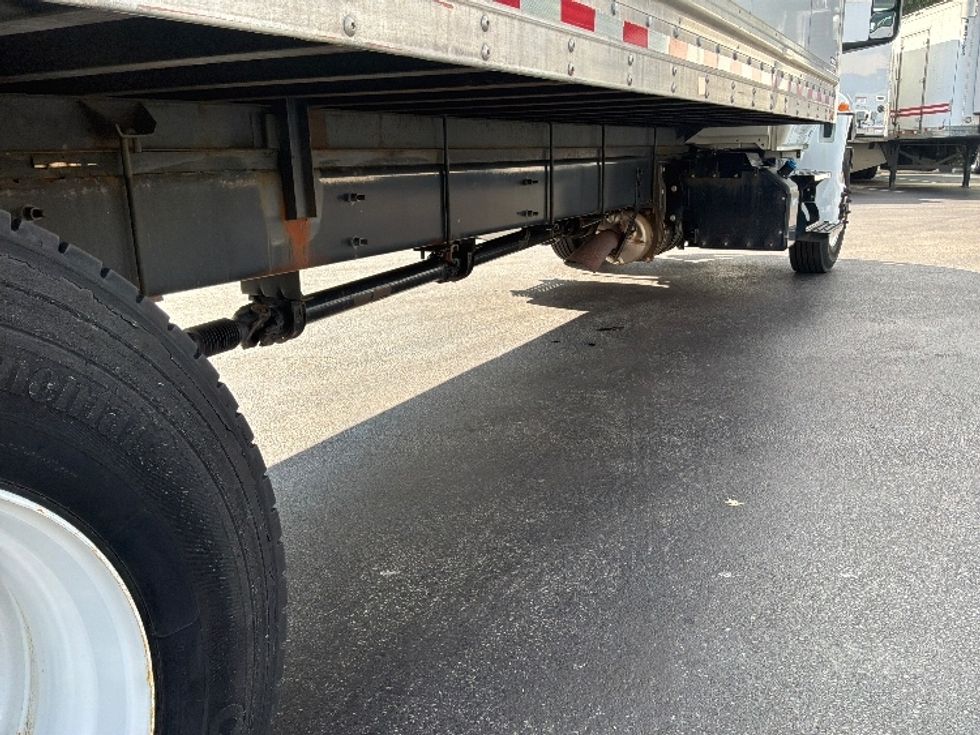 Medium Duty Box Truck-Light and Medium Duty Trucks-International-2022-MV607-Burlington-NJ-251,100\n\t\tmiles-$ 38,000 - Image 14