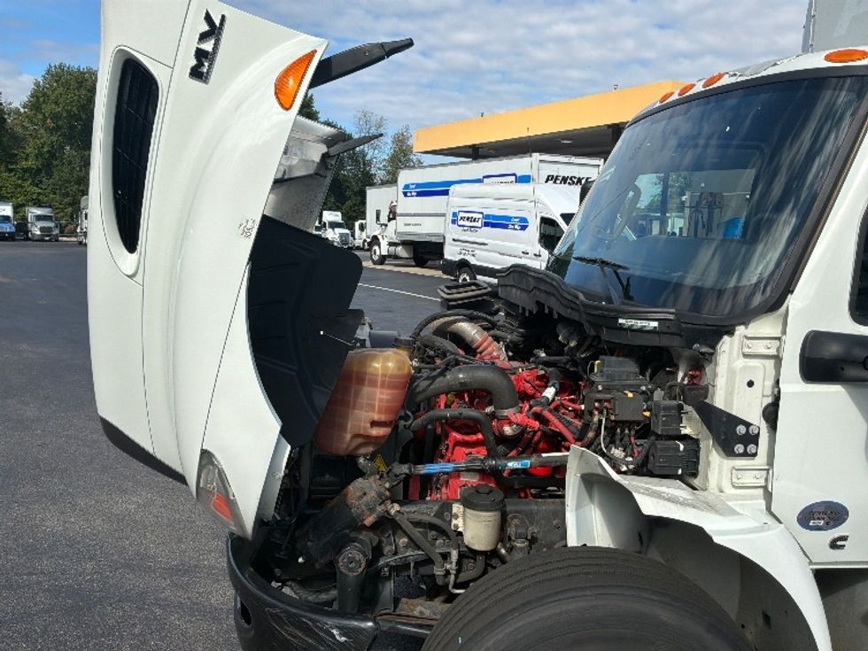 Medium Duty Box Truck-Light and Medium Duty Trucks-International-2022-MV607-Burlington-NJ-251,100\n\t\tmiles-$ 38,000 - Image 24