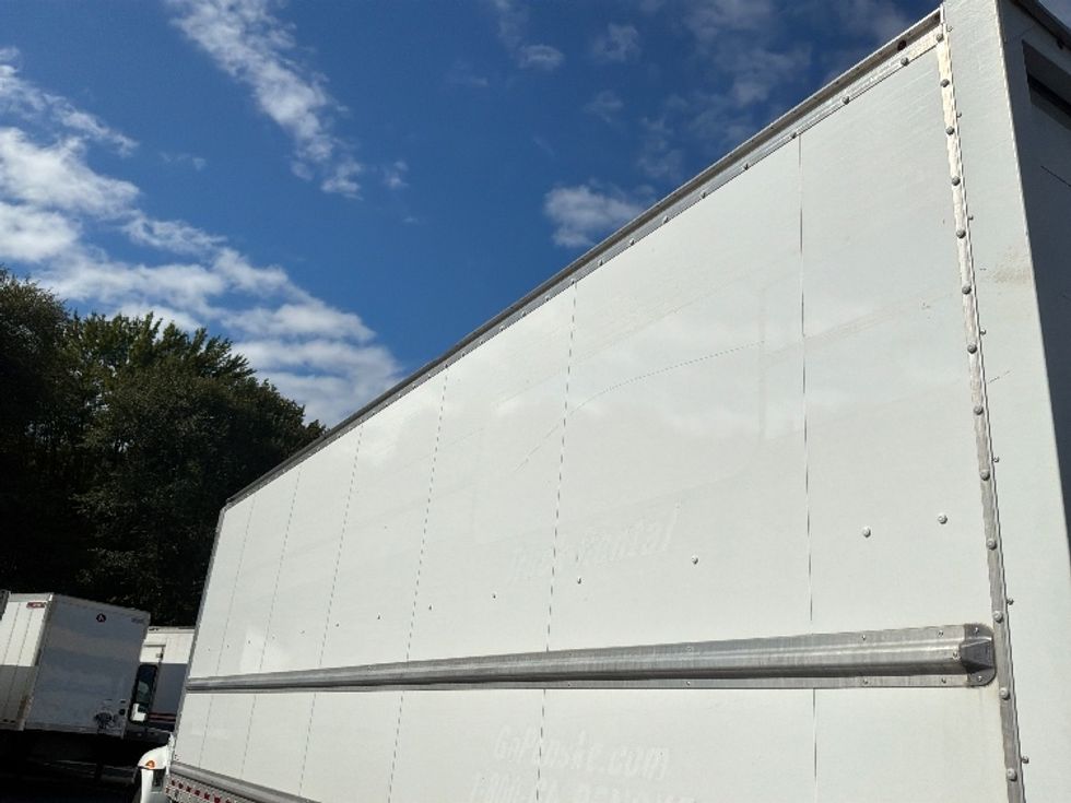 Medium Duty Box Truck-Light and Medium Duty Trucks-International-2022-MV607-Burlington-NJ-251,100\n\t\tmiles-$ 38,000 - Image 25