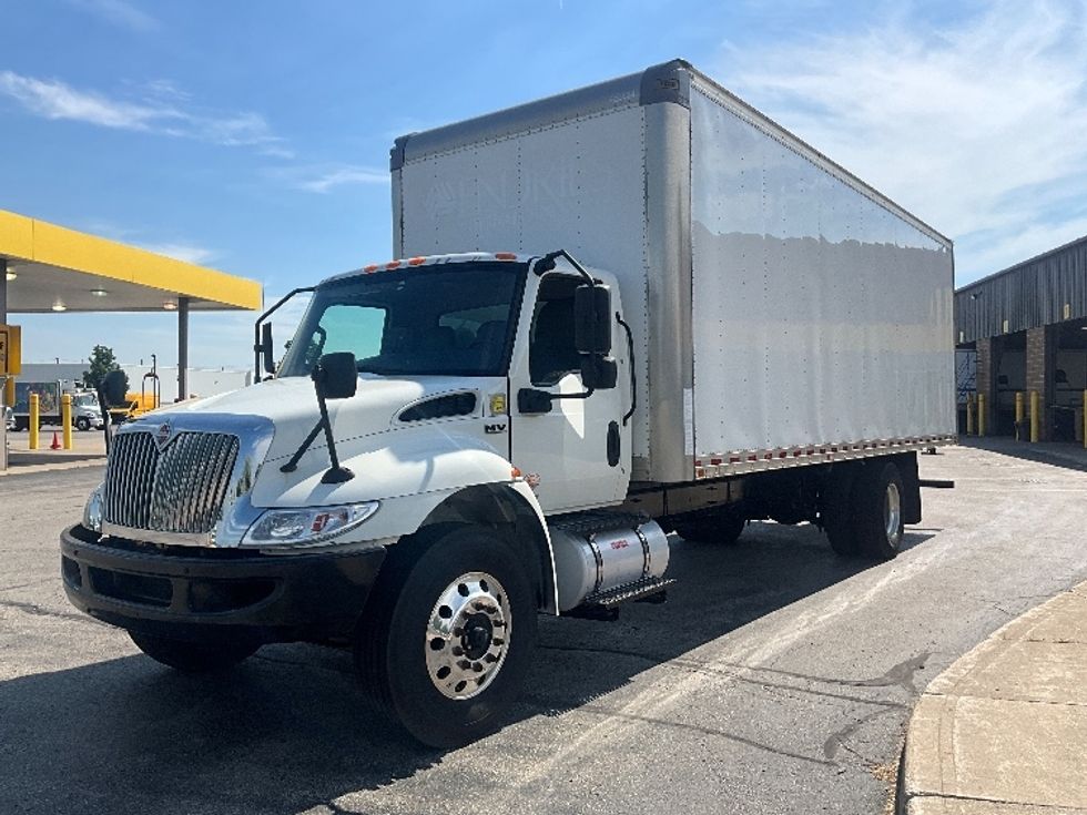 Medium Duty Box Truck-Light and Medium Duty Trucks-International-2022-MV607-Cambridge-ON-312,334\n\t\tkm-$ 58,250 - Image 3