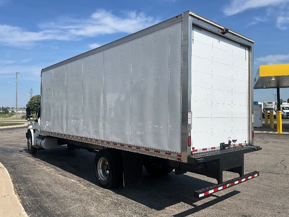 Medium Duty Box Truck-Light and Medium Duty Trucks-International-2022-MV607-Cambridge-ON-312,334\n\t\tkm-$ 58,250 - Image 6
