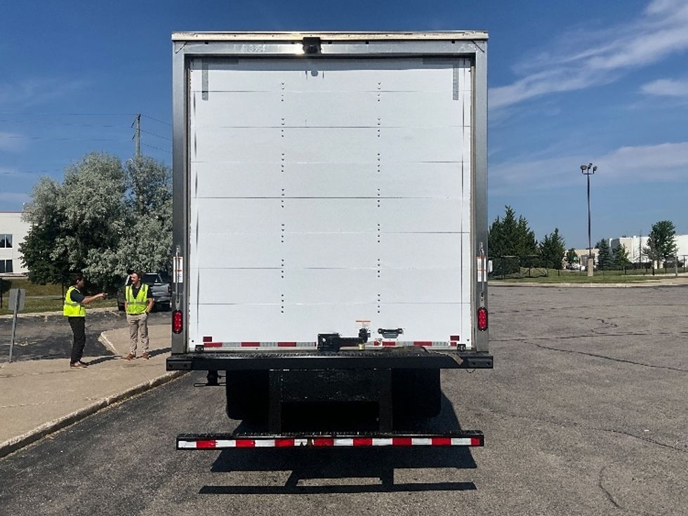Medium Duty Box Truck-Light and Medium Duty Trucks-International-2022-MV607-Cambridge-ON-312,334\n\t\tkm-$ 58,250 - Image 7
