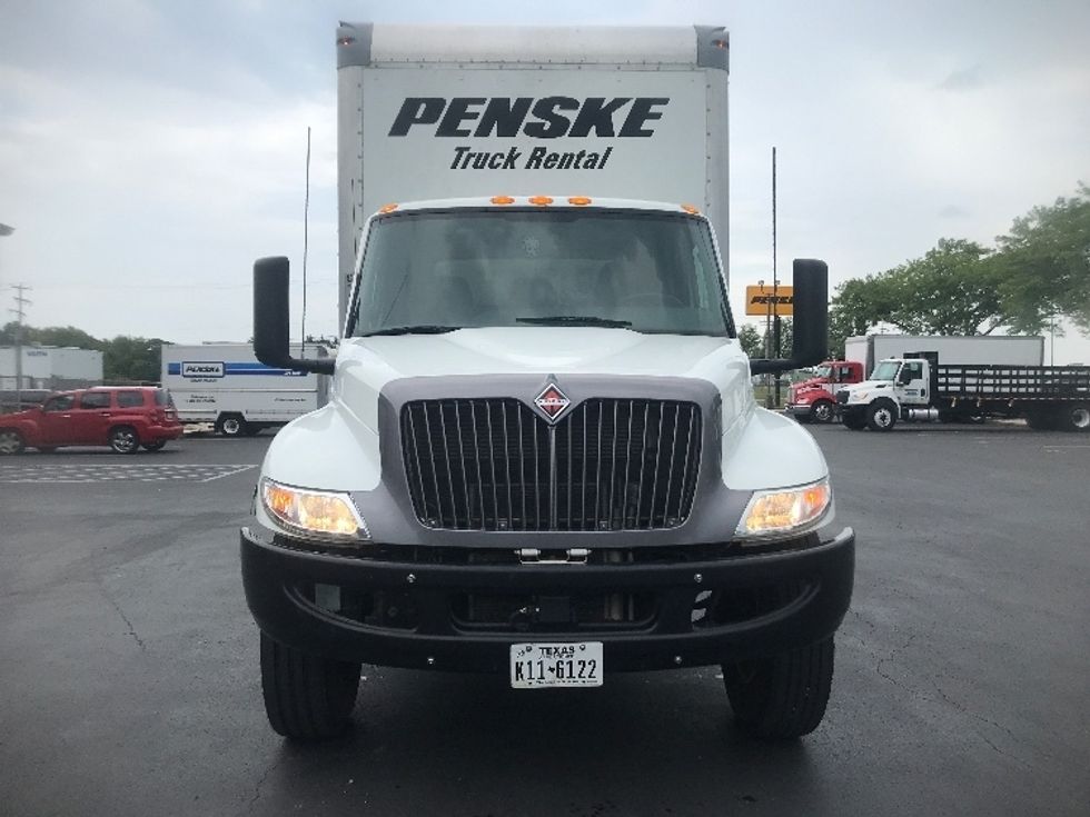 Medium Duty Box Truck-Light and Medium Duty Trucks-International-2022-MV607-Capitol Heights-MD-256,131\n\t\tmiles-$ 41,750 - Image 2