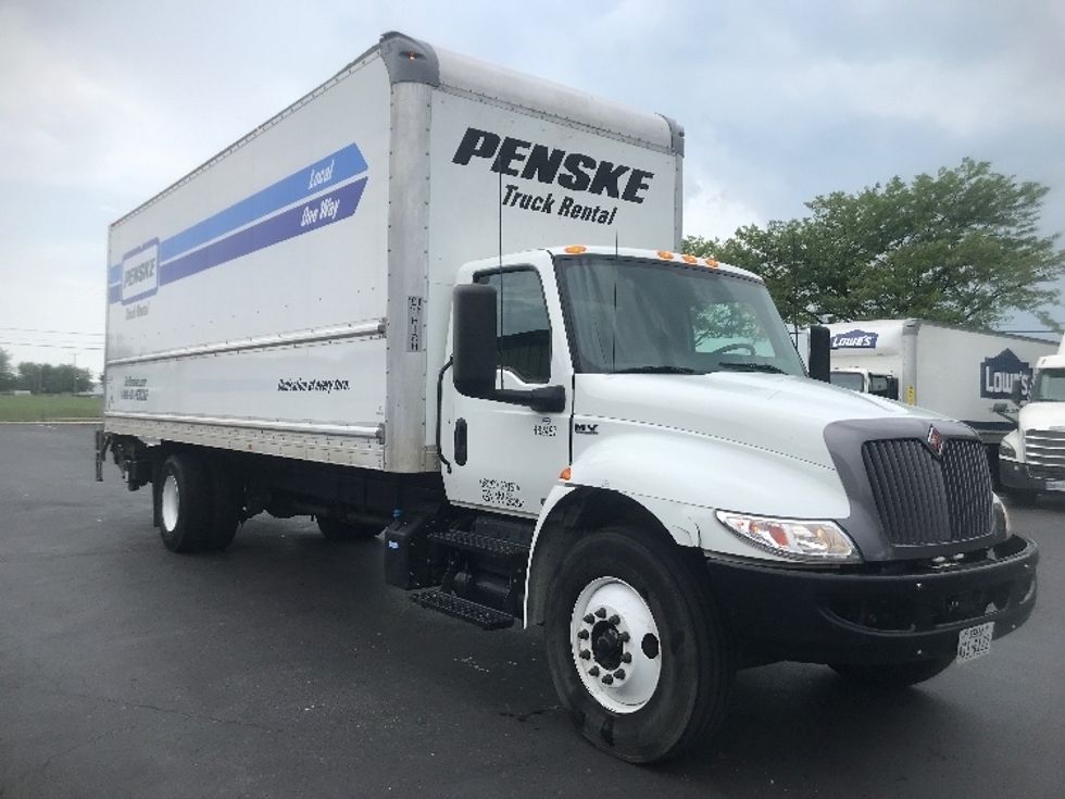 Medium Duty Box Truck-Light and Medium Duty Trucks-International-2022-MV607-Capitol Heights-MD-256,131\n\t\tmiles-$ 41,750 - Image 1