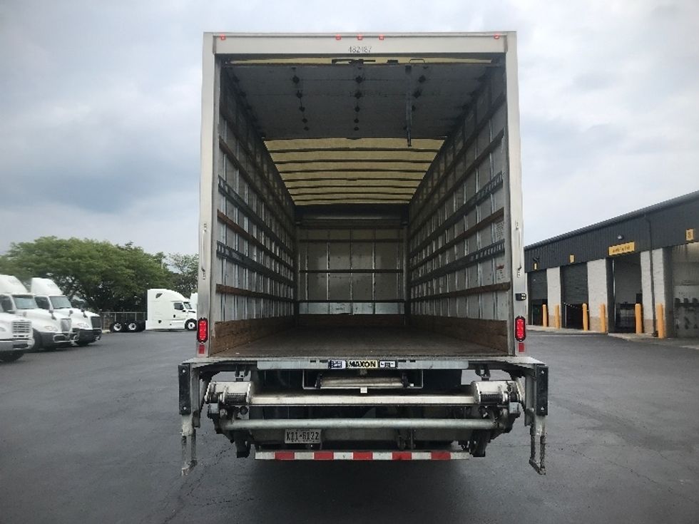 Medium Duty Box Truck-Light and Medium Duty Trucks-International-2022-MV607-Capitol Heights-MD-256,131\n\t\tmiles-$ 41,750 - Image 8
