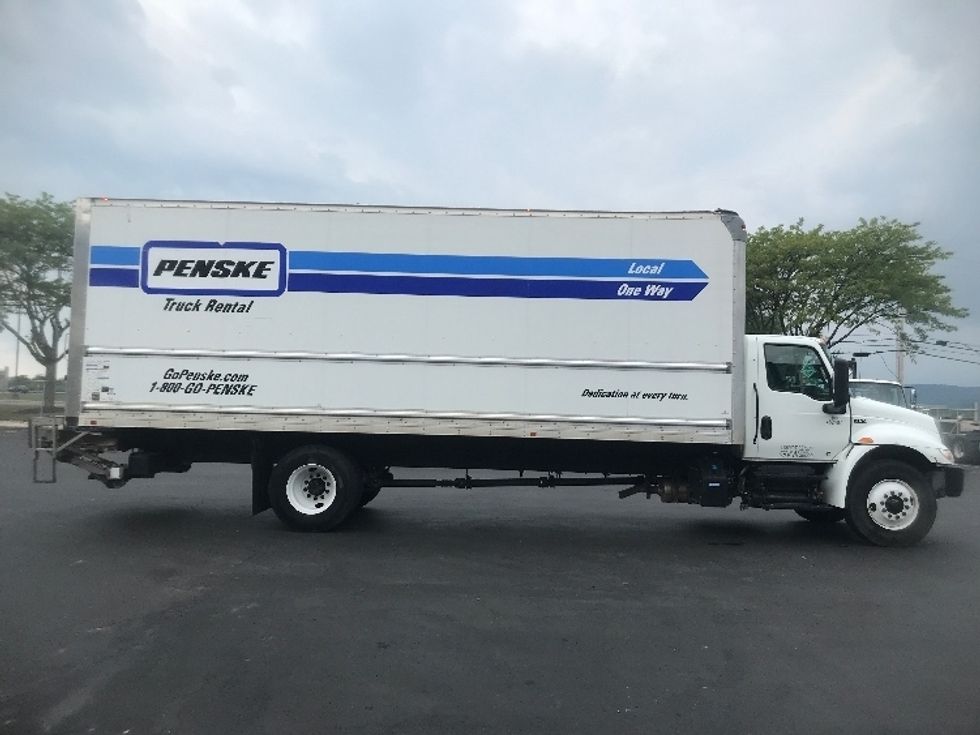 Medium Duty Box Truck-Light and Medium Duty Trucks-International-2022-MV607-Capitol Heights-MD-256,131\n\t\tmiles-$ 41,750 - Image 15