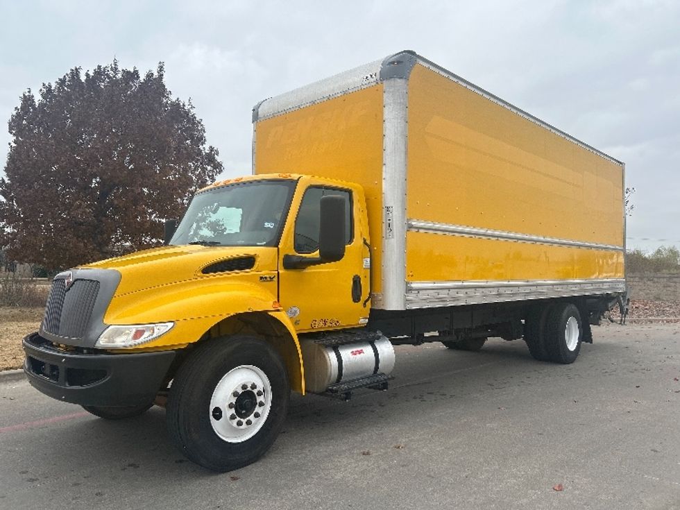 Medium Duty Box Truck-Light and Medium Duty Trucks-International-2022-MV607-Carrollton-TX-107,750\n\t\tmiles-$ 71,250 - Image 3