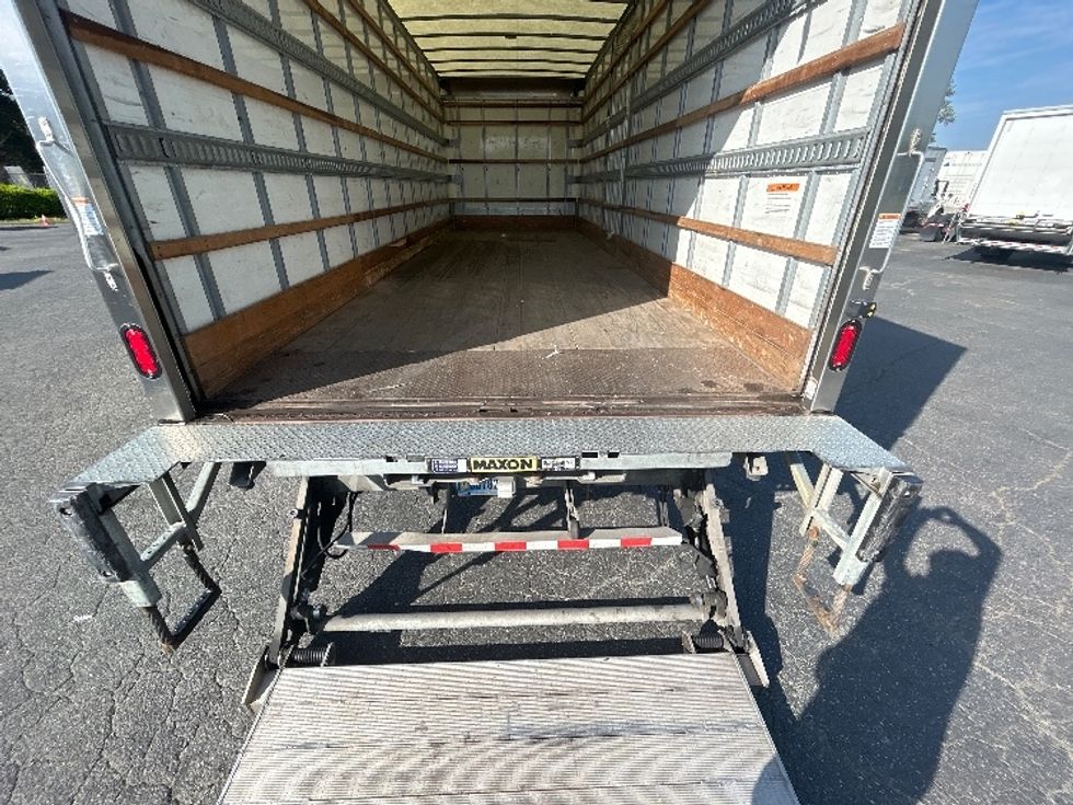 Medium Duty Box Truck-Light and Medium Duty Trucks-International-2022-MV607-Charlotte-NC-258,684\n\t\tmiles-$ 47,500 - Image 10