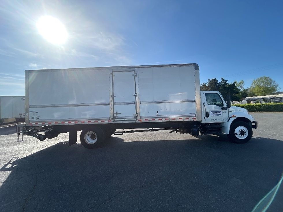 Medium Duty Box Truck-Light and Medium Duty Trucks-International-2022-MV607-Charlotte-NC-258,684\n\t\tmiles-$ 47,500 - Image 15