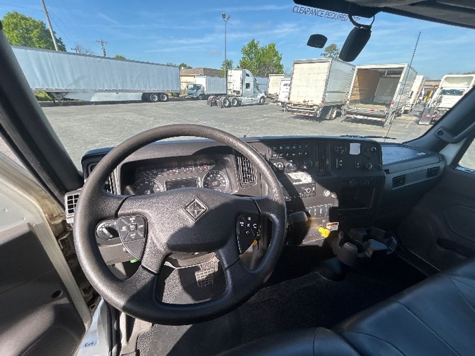 Medium Duty Box Truck-Light and Medium Duty Trucks-International-2022-MV607-Charlotte-NC-258,684\n\t\tmiles-$ 47,500 - Image 18