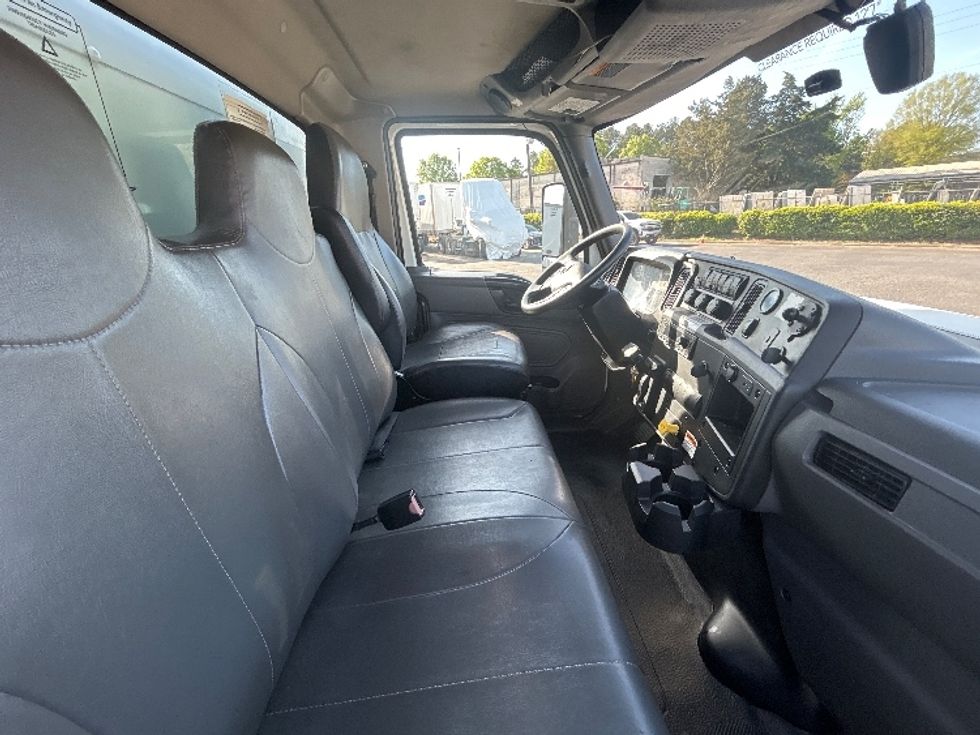 Medium Duty Box Truck-Light and Medium Duty Trucks-International-2022-MV607-Charlotte-NC-258,684\n\t\tmiles-$ 47,500 - Image 22