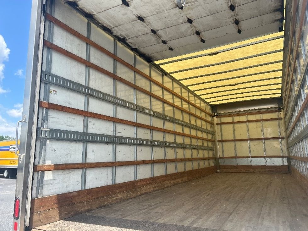 Medium Duty Box Truck-Light and Medium Duty Trucks-International-2022-MV607-Charlotte-NC-276,918\n\t\tmiles-$ 47,000 - Image 11