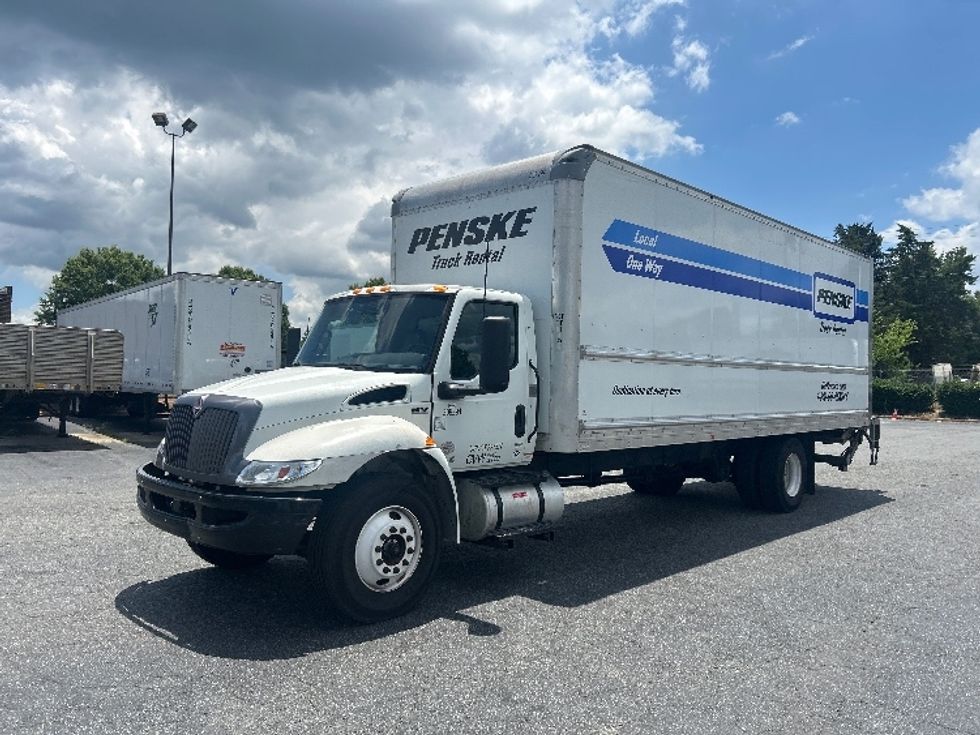 Medium Duty Box Truck-Light and Medium Duty Trucks-International-2022-MV607-Charlotte-NC-276,918\n\t\tmiles-$ 47,000 - Image 3