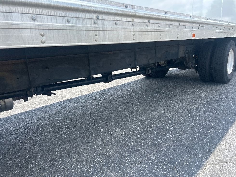 Medium Duty Box Truck-Light and Medium Duty Trucks-International-2022-MV607-Charlotte-NC-276,918\n\t\tmiles-$ 47,000 - Image 5