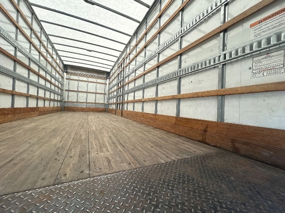 Medium Duty Box Truck-Light and Medium Duty Trucks-International-2022-MV607-Chesapeake-VA-121,532\n\t\tmiles-$ 71,250 - Image 12