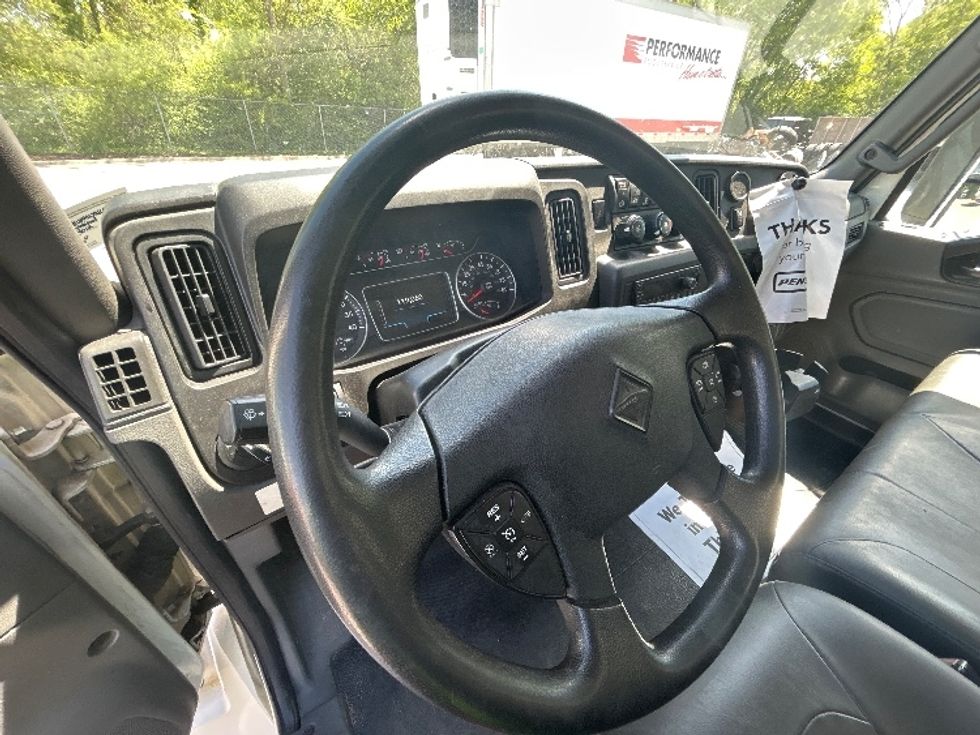 Medium Duty Box Truck-Light and Medium Duty Trucks-International-2022-MV607-Chesapeake-VA-121,532\n\t\tmiles-$ 71,250 - Image 17