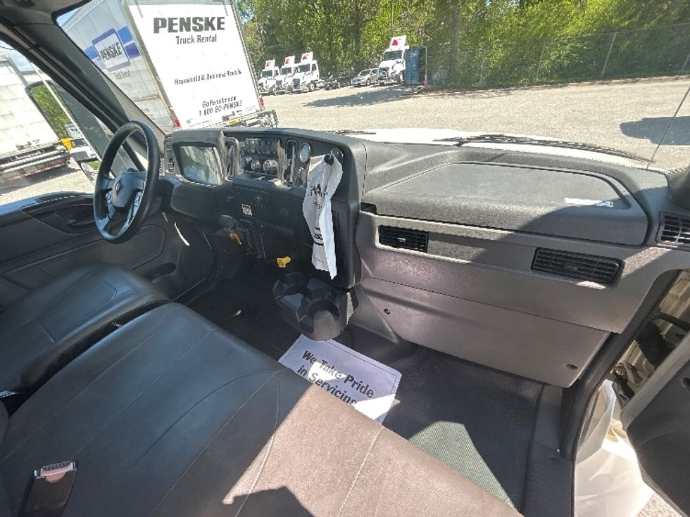 Medium Duty Box Truck-Light and Medium Duty Trucks-International-2022-MV607-Chesapeake-VA-121,532\n\t\tmiles-$ 71,250 - Image 21