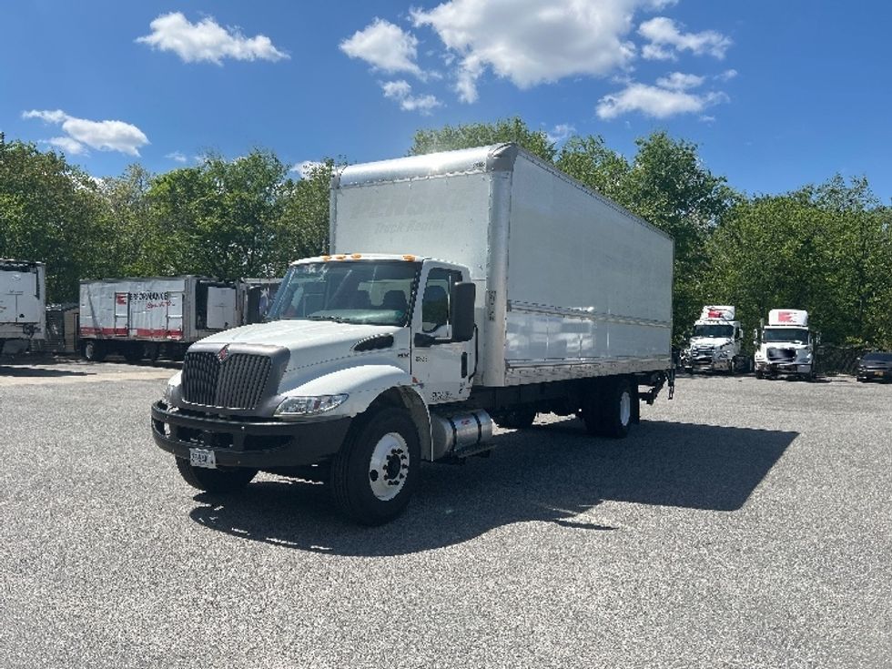 Medium Duty Box Truck-Light and Medium Duty Trucks-International-2022-MV607-Chesapeake-VA-121,532\n\t\tmiles-$ 71,250 - Image 3