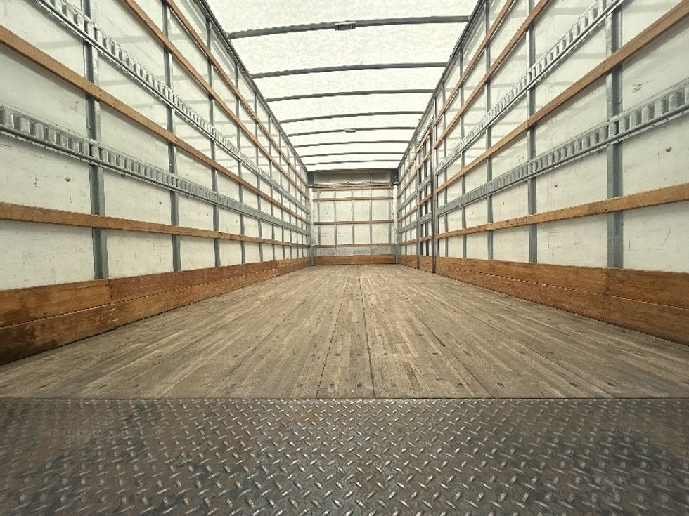 Medium Duty Box Truck-Light and Medium Duty Trucks-International-2022-MV607-Chesapeake-VA-121,532\n\t\tmiles-$ 71,250 - Image 8