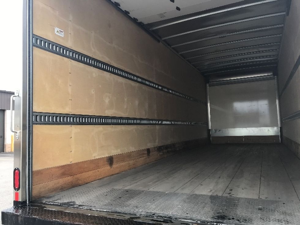 Medium Duty Box Truck-Light and Medium Duty Trucks-International-2022-MV607-Cincinnati-OH-7,780\n\t\tmiles-$ 76,000 - Image 10