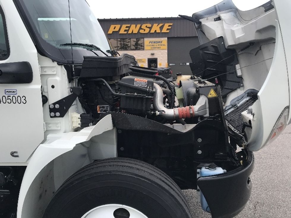 Medium Duty Box Truck-Light and Medium Duty Trucks-International-2022-MV607-Cincinnati-OH-7,780\n\t\tmiles-$ 76,000 - Image 22